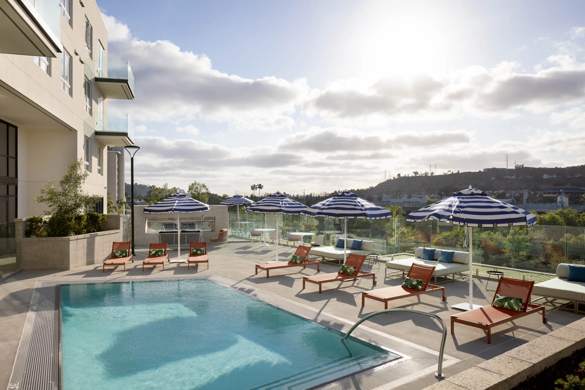 Ruby Ruby - Hotel, Resort, Chair