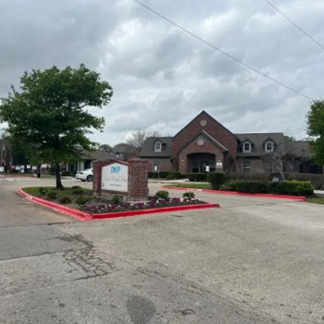 Deerwood Pines - Suburb, Outdoors, Car