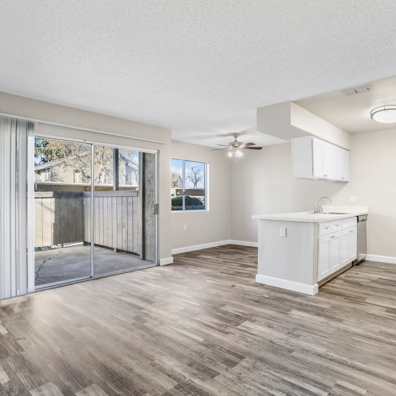Laurel Oaks - Floor, Interior Design, Indoors