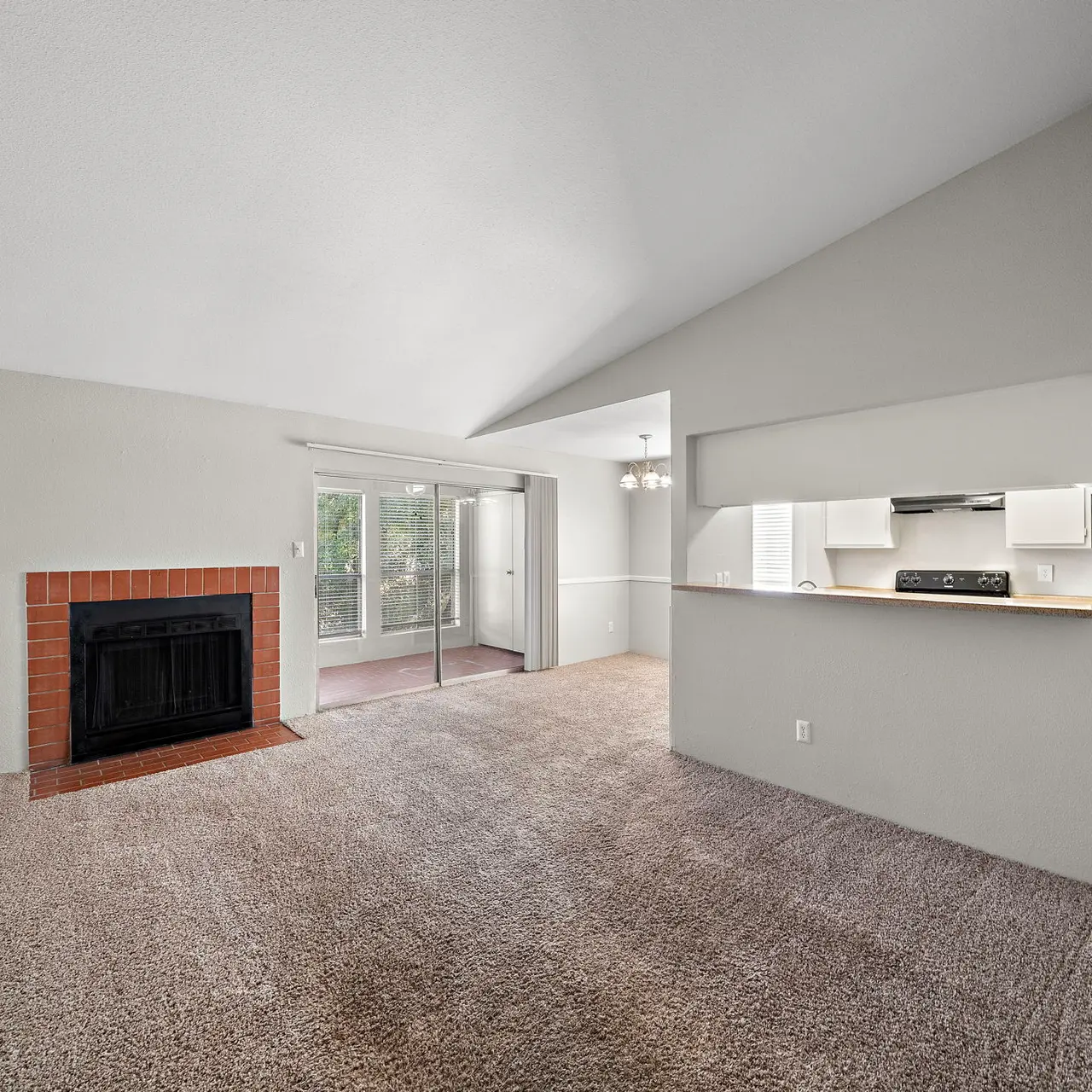 Flint at 290 - Floor, Flooring, Fireplace