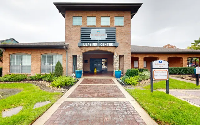 Sutter Ranch - Plant, Building, House