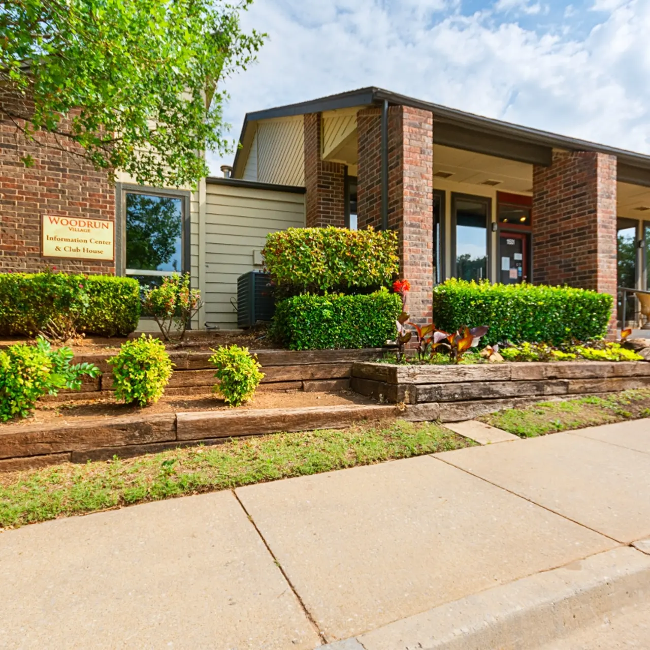 Woodrun Village Woodrun Village - Yard, Grass