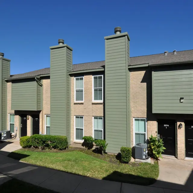 The Reserve at Westwood - Housing, Lamp, House