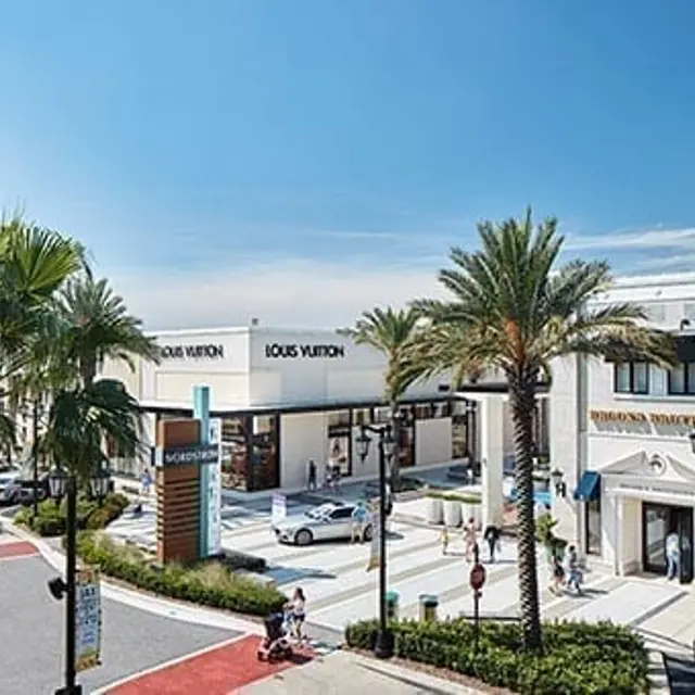 Creekwood Club Full Site - Building, City, Urban