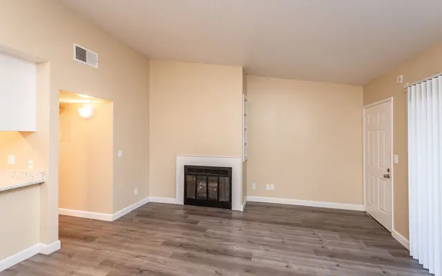 Donner at Fair Oaks - Corner, Floor, Flooring