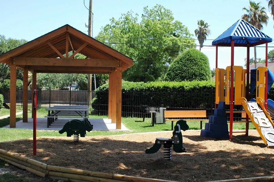 Briar Park photo 4