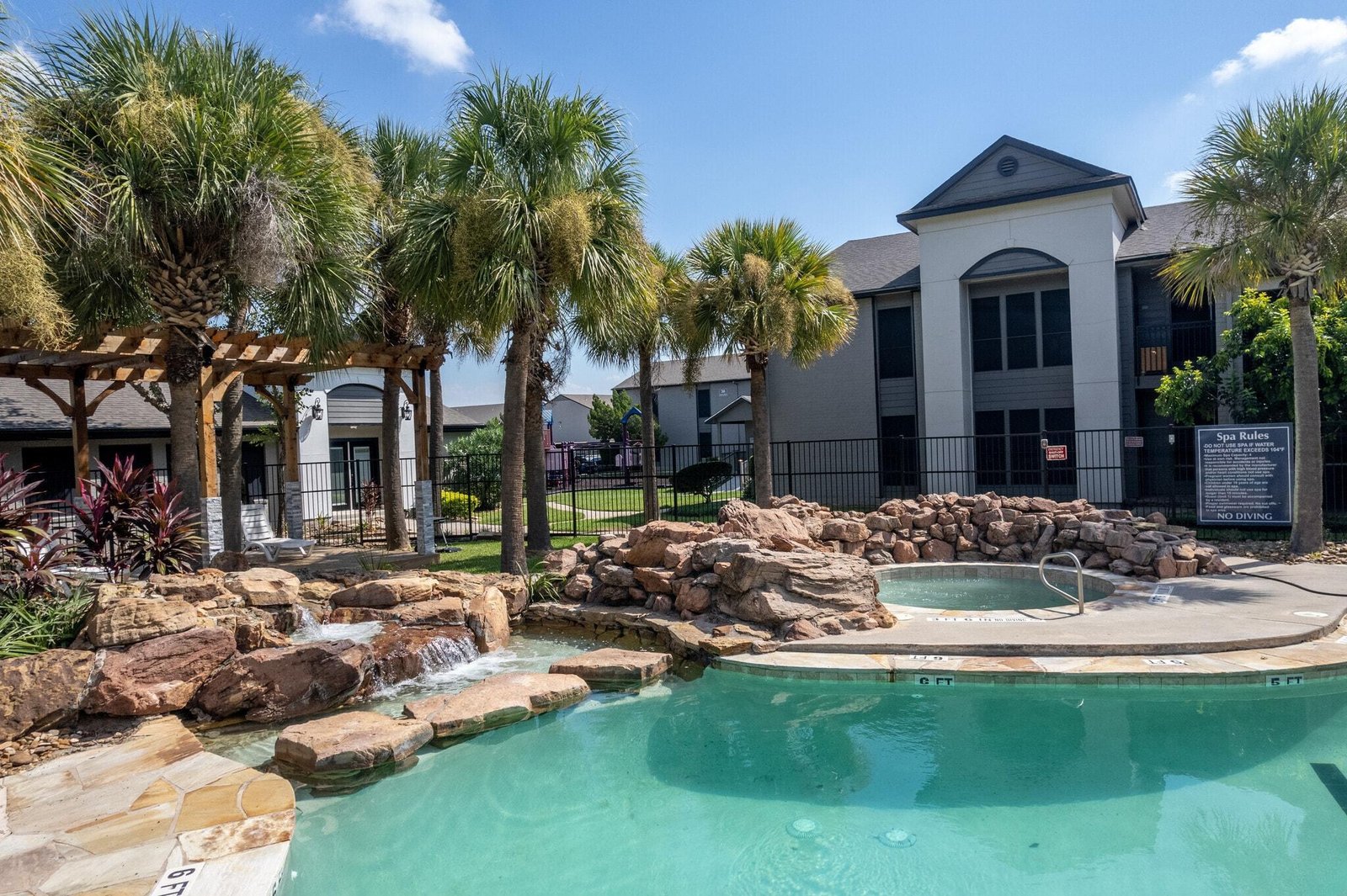 2 Bedroom Rental – 1110 El Camino Village Drive, Houston, TX, 77058
