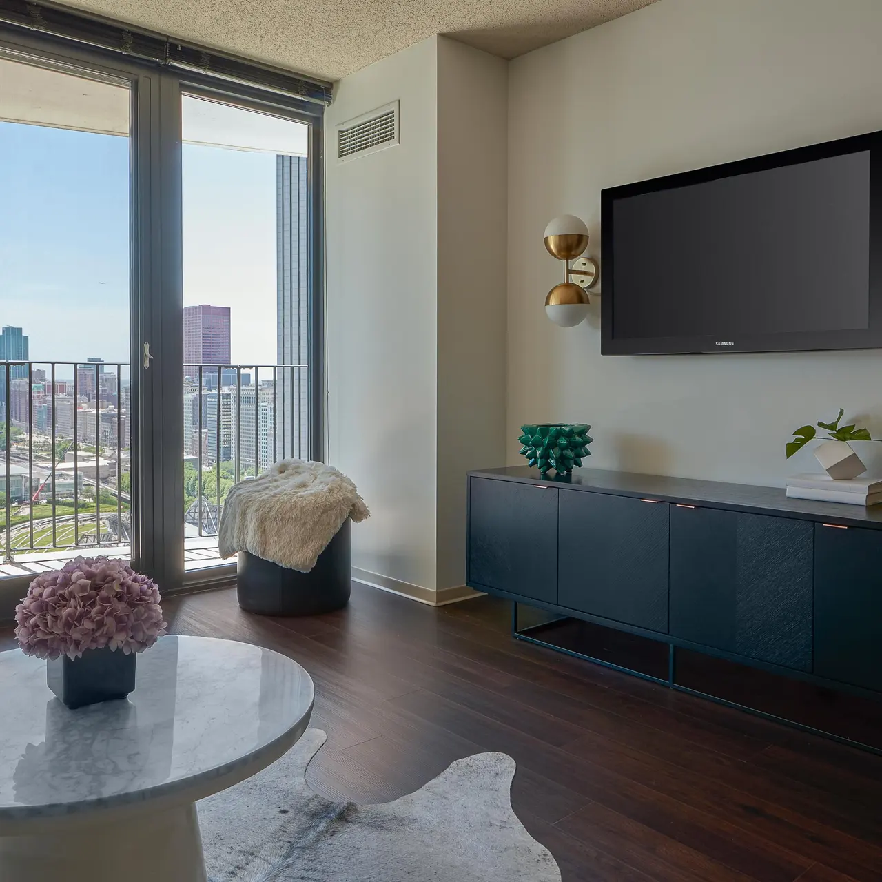 Aqua at Lakeshore East - Flooring