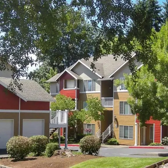 Cascade Crest Apartments - Neighborhood, Suburb