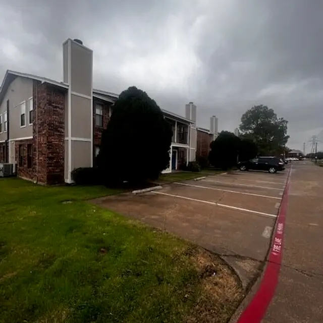 Davis Plaza - Suburb, Car