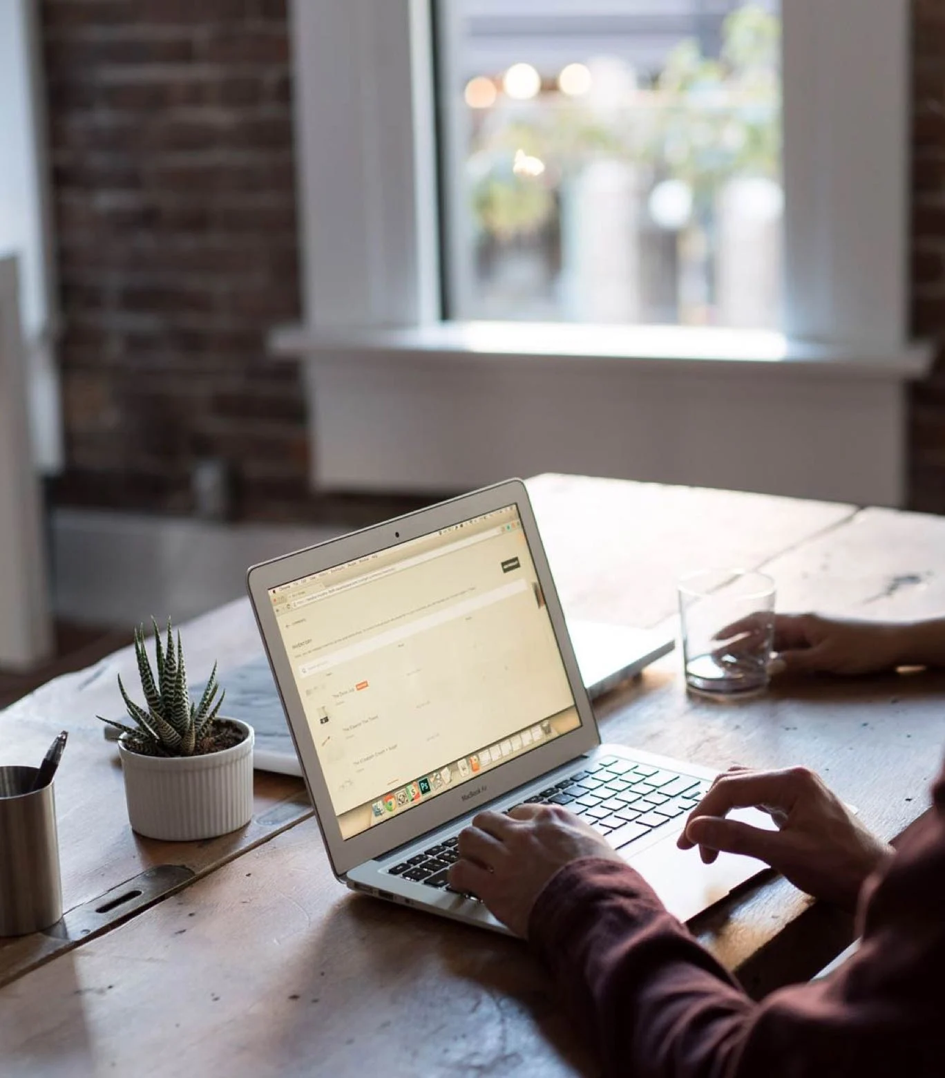 Rose Valley Management Corp - Pc, Desk, Table