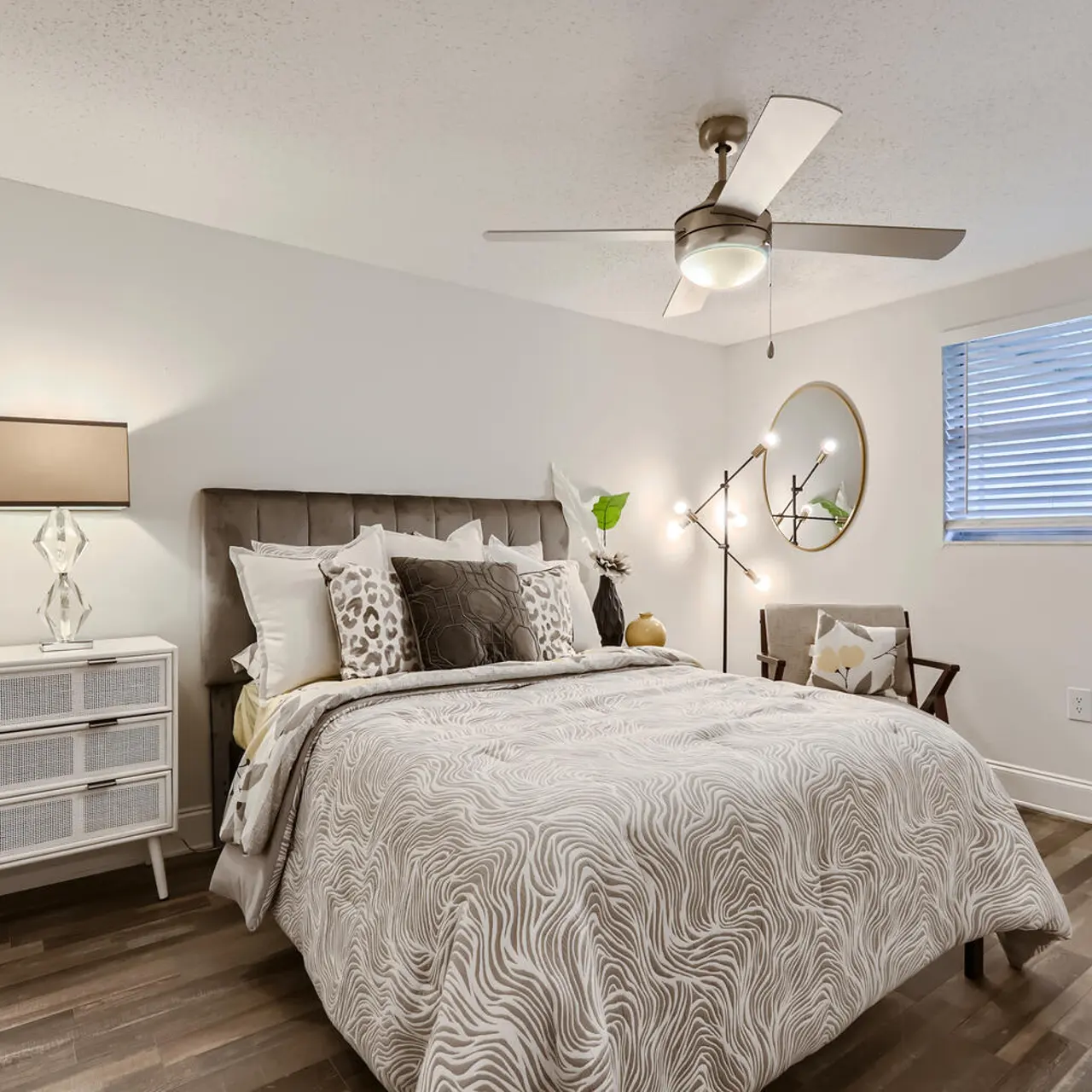 13418 Dottie Dr Tampa FL 33617-large-018-027-Bedroom-1500x998-72dpi.jpg