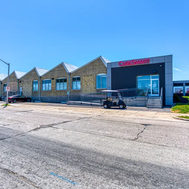 CubeSmart Storage - Burnham St