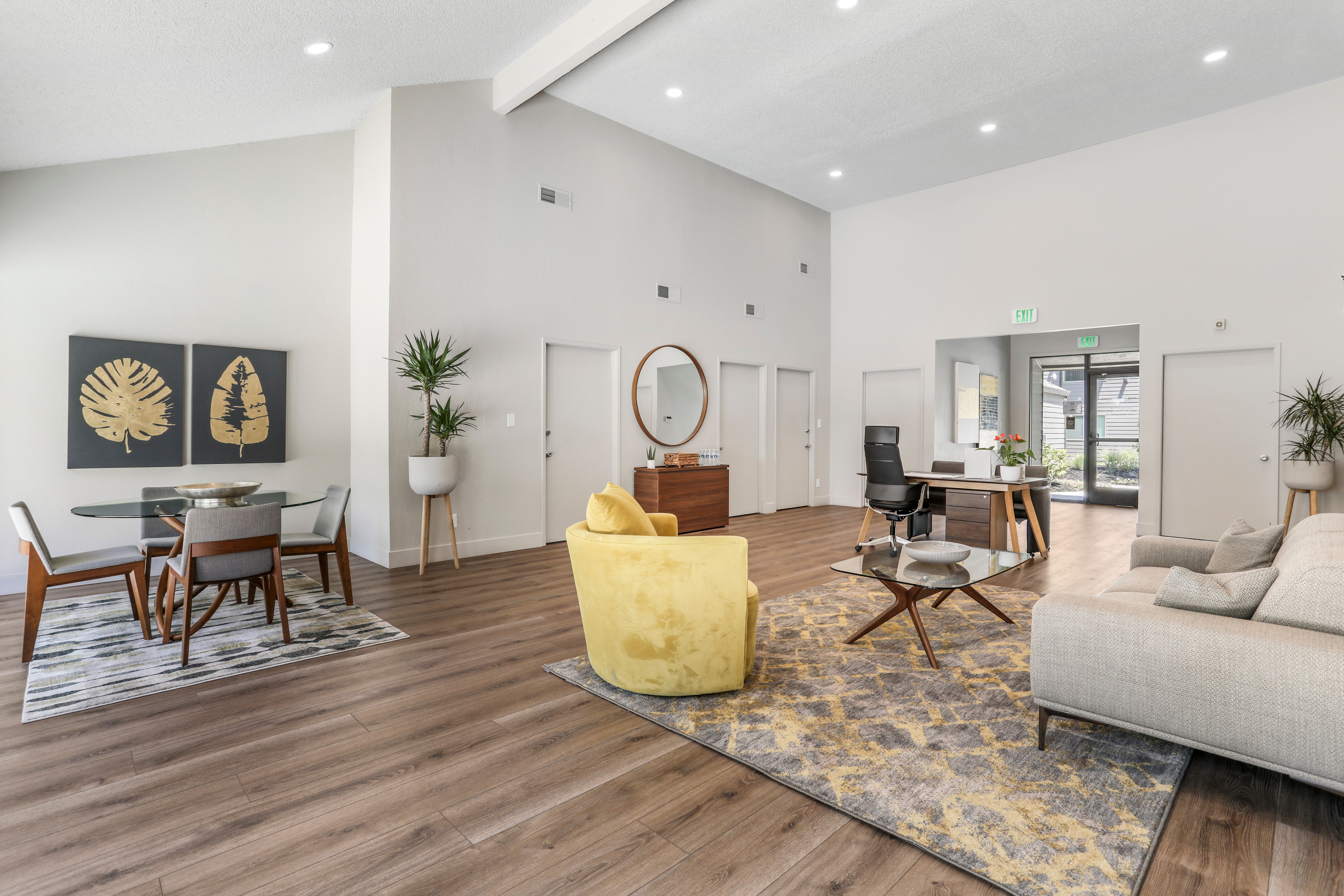 The Vineyards - Home Decor, Table, Indoors