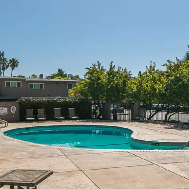 Estates at Wilhaggin - Pool