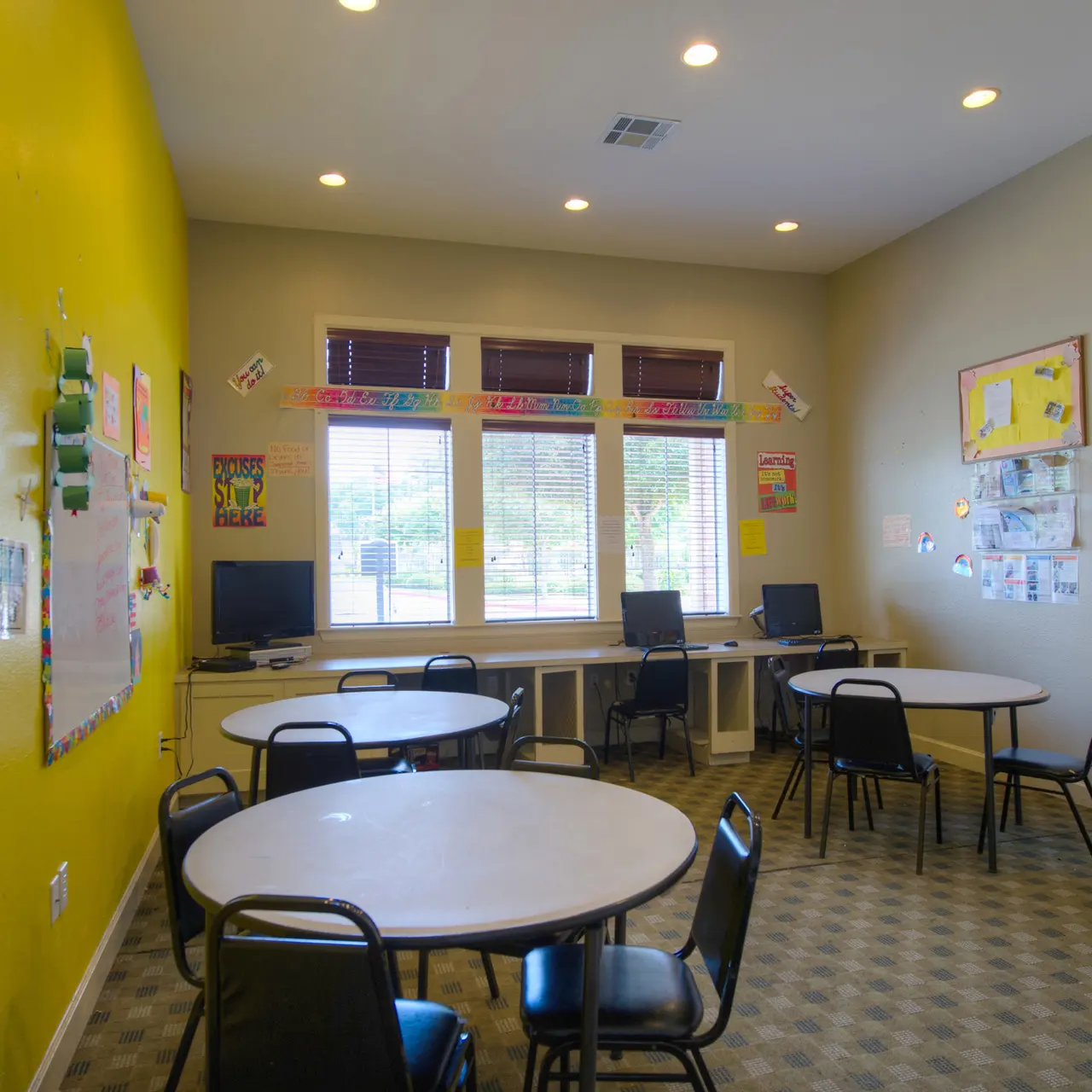 Park at North Vista - Classroom, School, Monitor