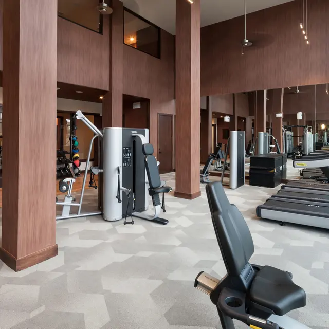 SYNC CityLine - Gym, Chair