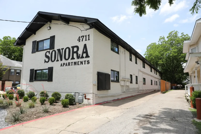 Sonora apartments - Building, Inn, Hotel