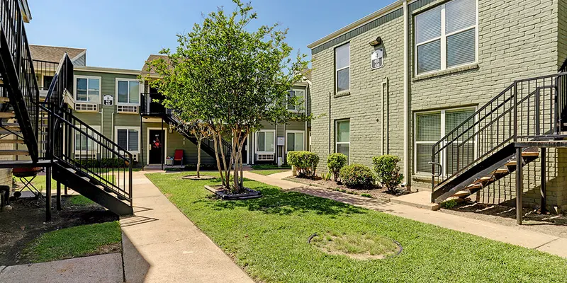 Reserve at Braes Forest Apartments