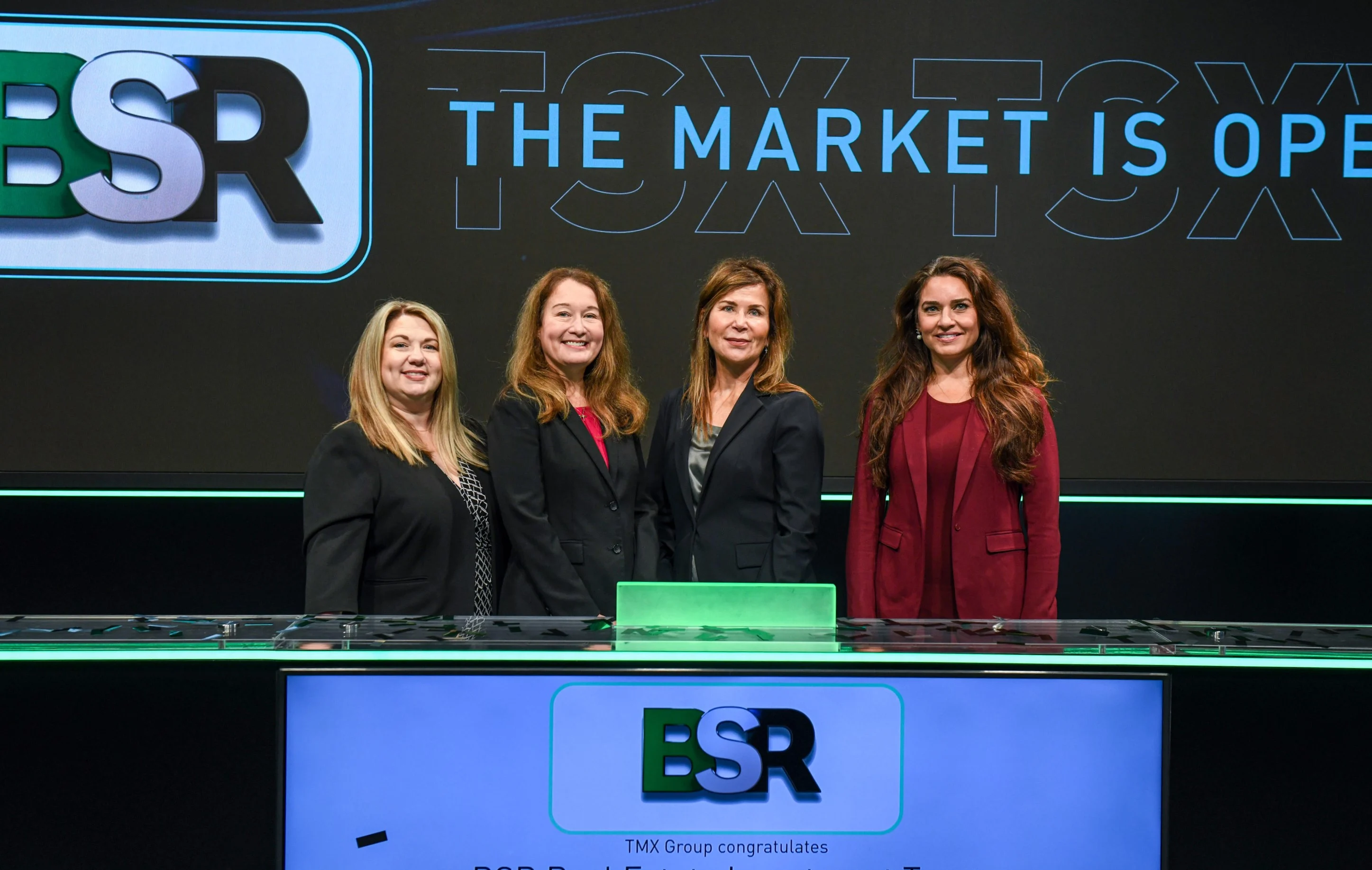 BSR Reit BSR Reit - Adult, Female, Person