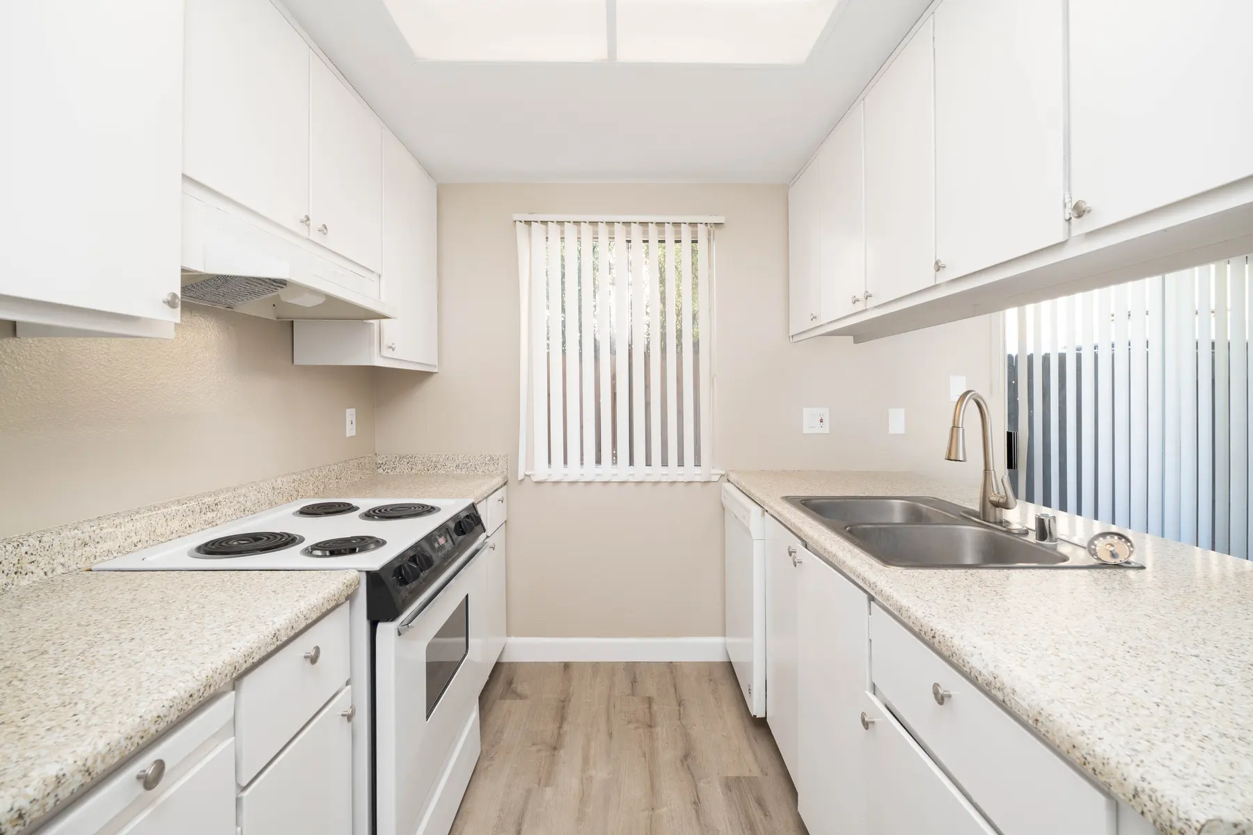 Swanston Park Townhomes - Indoors, Interior Design, Kitchen