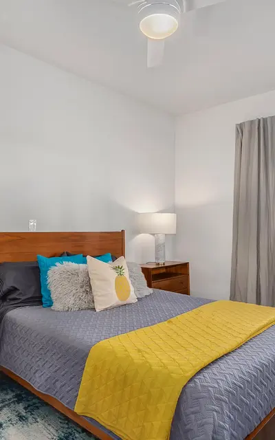 Uptown Fayetteville - Room