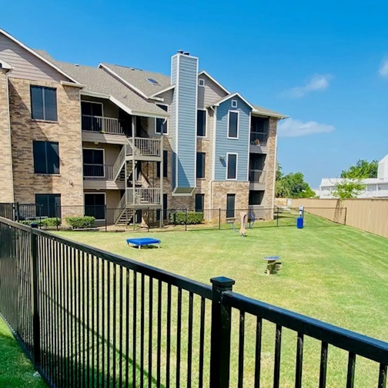 Springfield Crossing Apartments - Grass, Nature, Outdoors