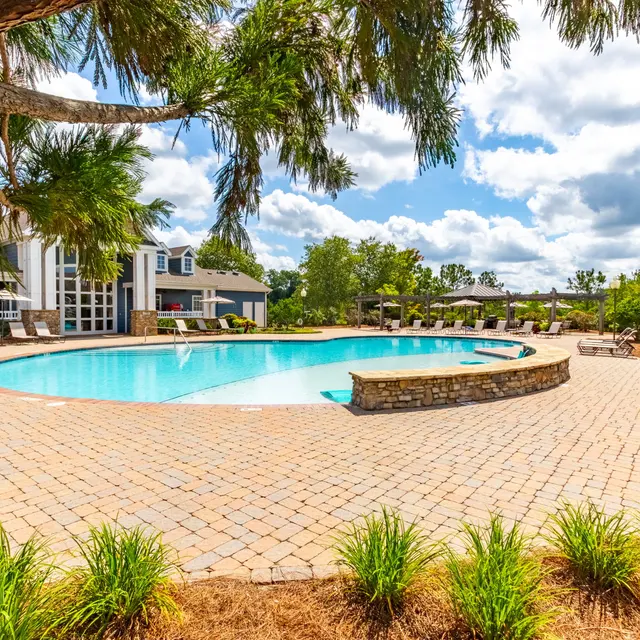 Summer Lake Summer Lake - Building, Hotel, Resort