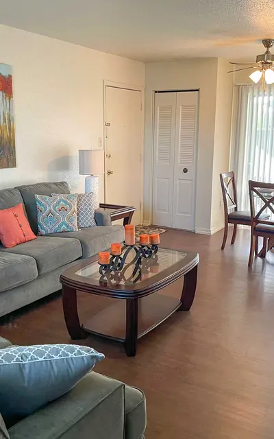 Seasons - Room, Wood, Chair