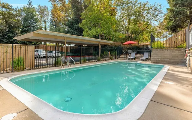 Tahoe at Fair Oaks - Pool, Yard