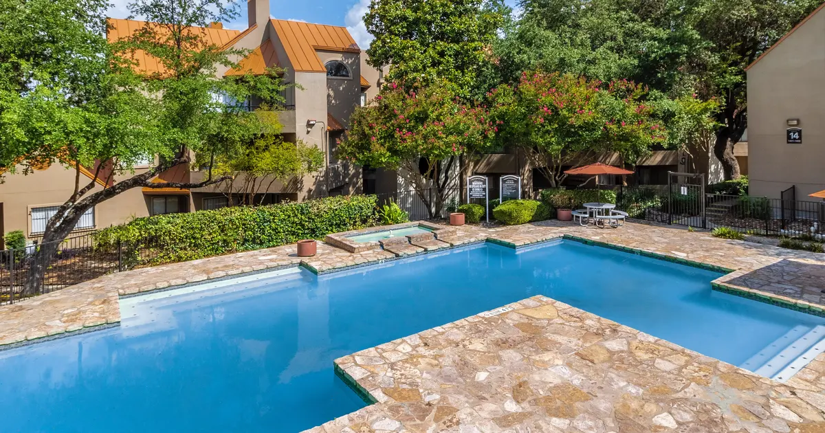 4000 Horizon Hill Apartments