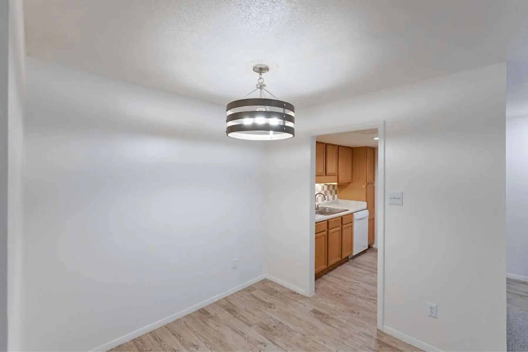 p2527061_Bridge_at_Bent_Tree_Two_Bed_One_Bath4_2_FloorPlan.jpg
