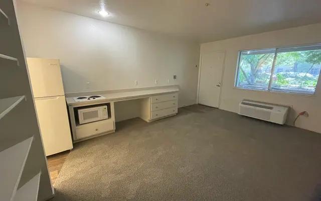Terraces at Capitol Park - Floor, Flooring, Refrigerator