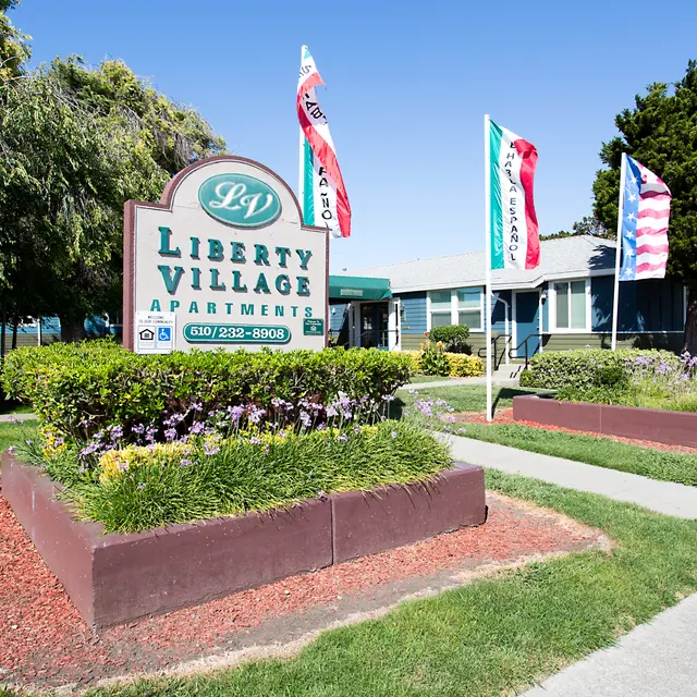 Liberty Village Apartments - Hotel, Grass, Nature