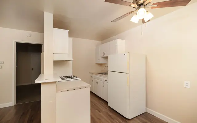 College Manor Apartments - Corner, Indoors, Interior Design