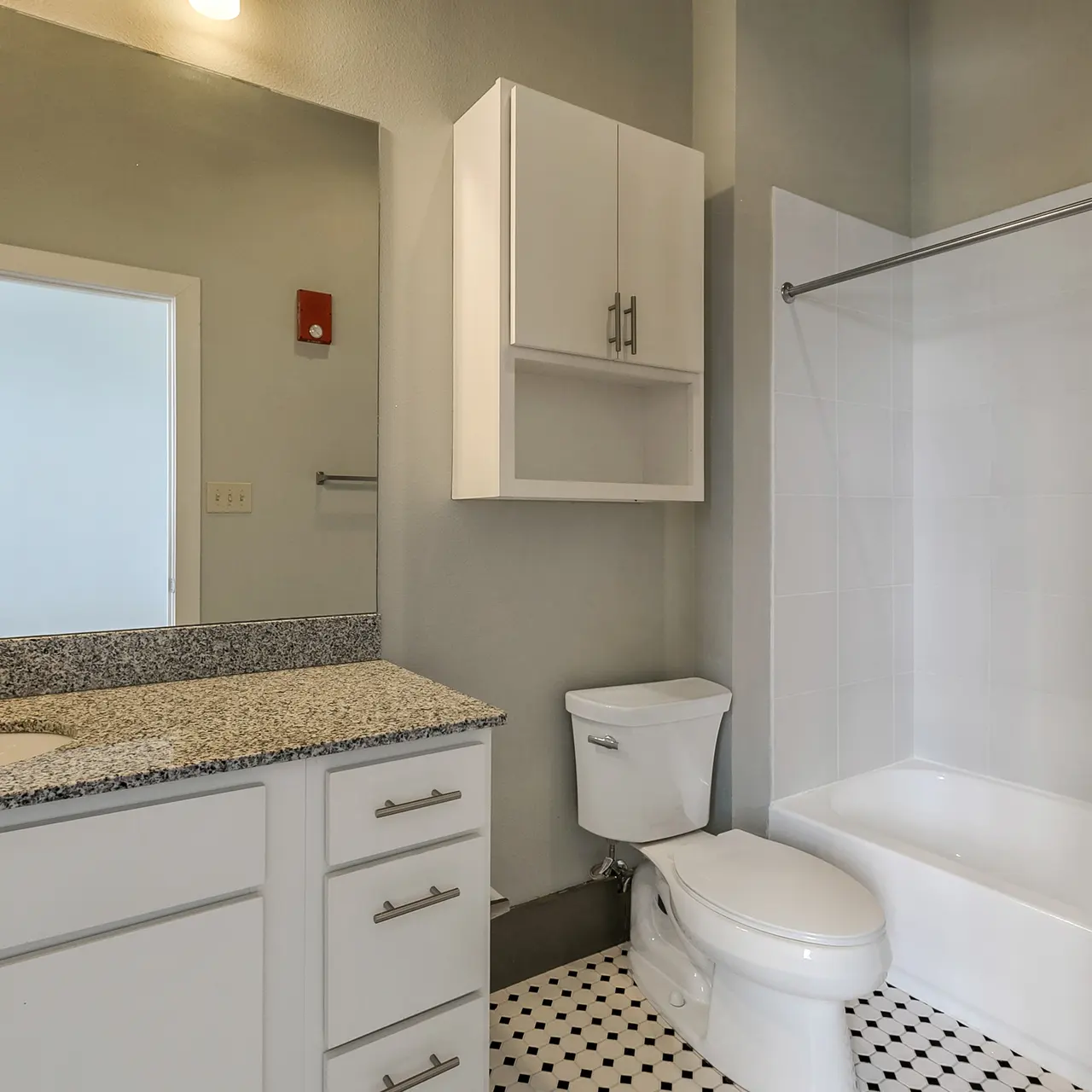 Josephine Lofts - Bathroom, Room