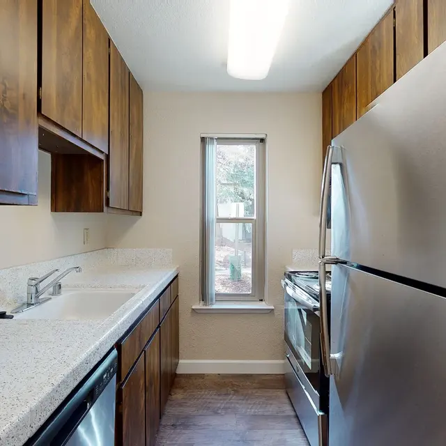 Hazel Wood Apartments - 1 BR, 1 Bath