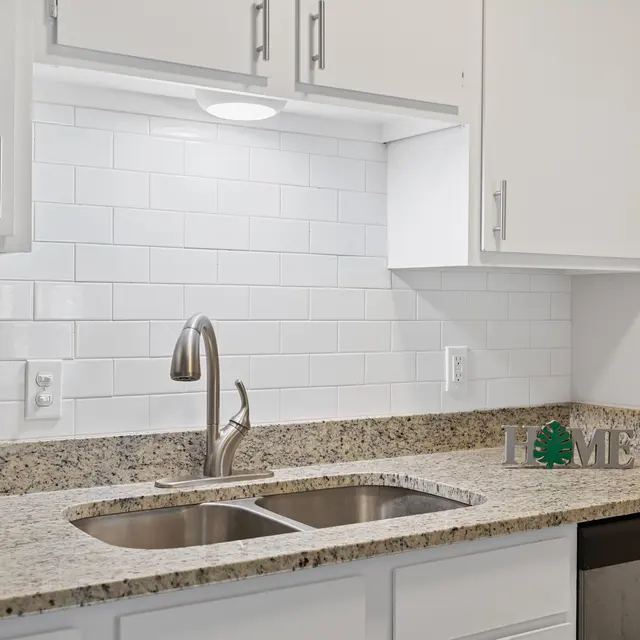 AlexP Oak Meadows E216-4.jpg