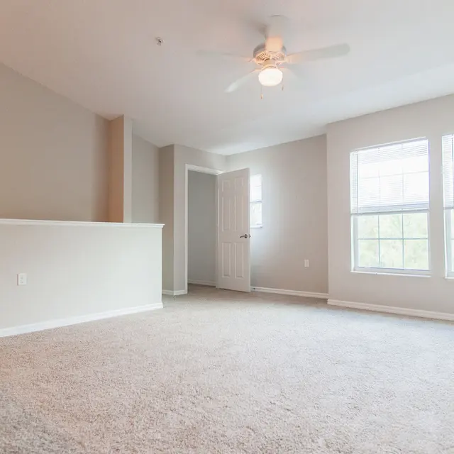 Oakwood Sarasota - Corner, Floor, Flooring