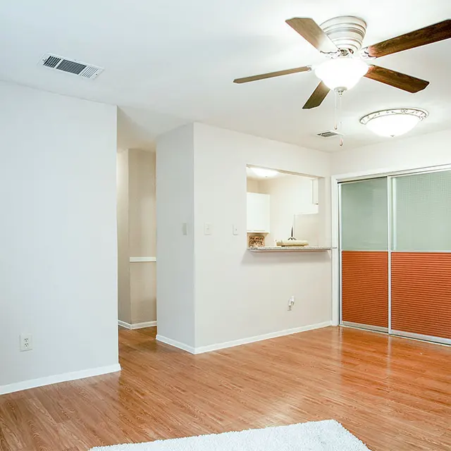 Arts at Turtle Creek - Corner, Appliance, Ceiling Fan