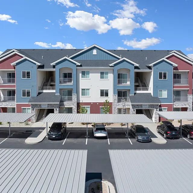 Cascade Springs Apartments - Suburb, Housing, Car