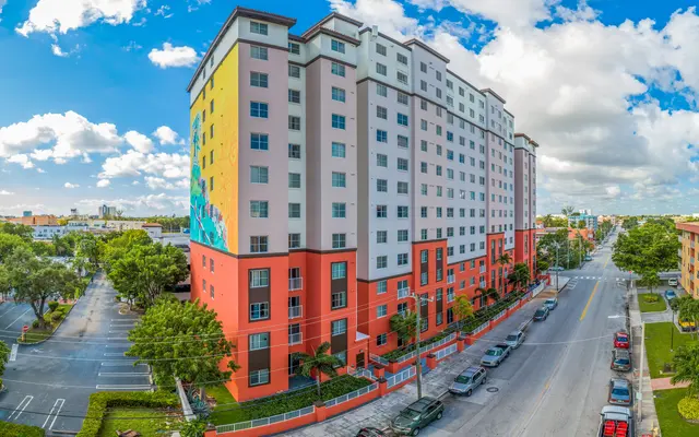 Rayos del Sol Apartments Rayos del Sol Apartments Building