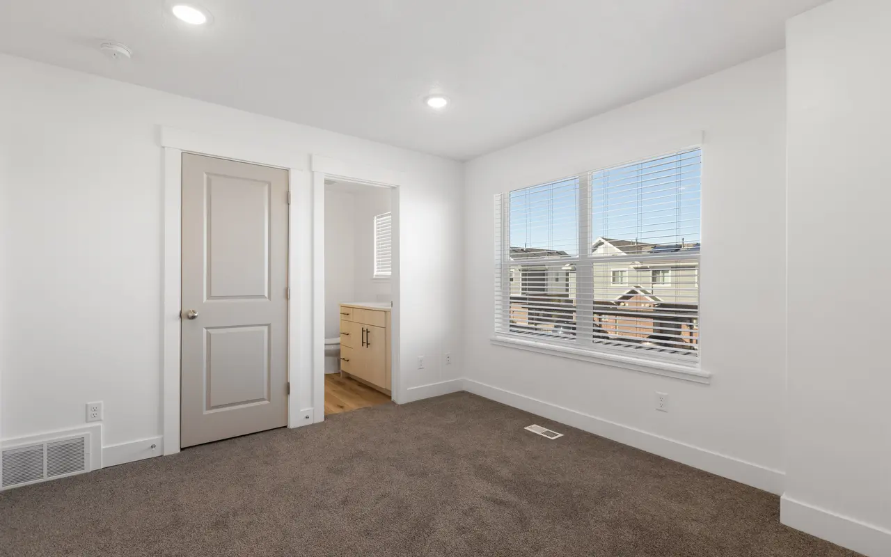 Station at Park Meadows - Corner, Indoors, Interior Design