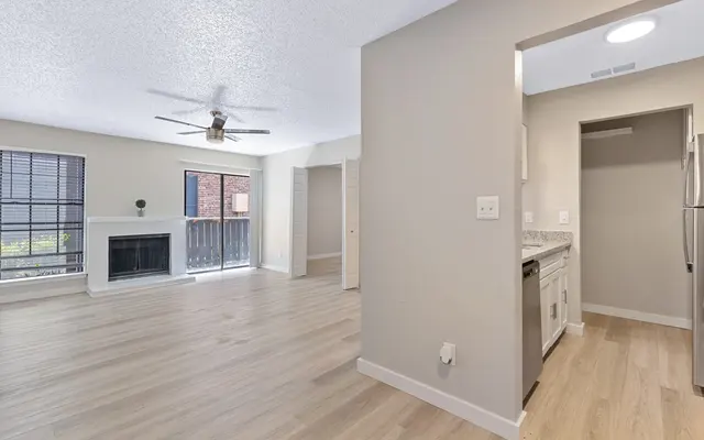 Oak Glen - Corner, Indoors, Interior Design