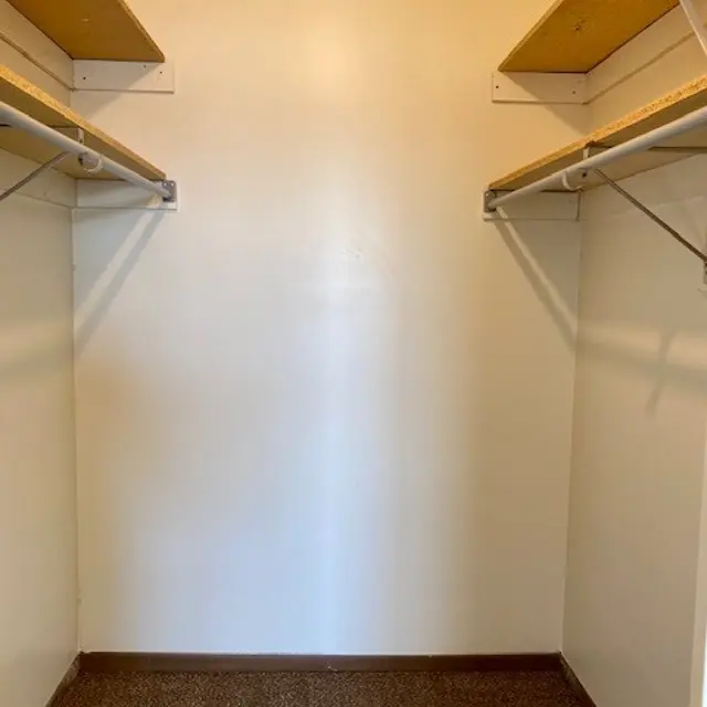 Monte Carlo - Floor, Indoors, Furniture