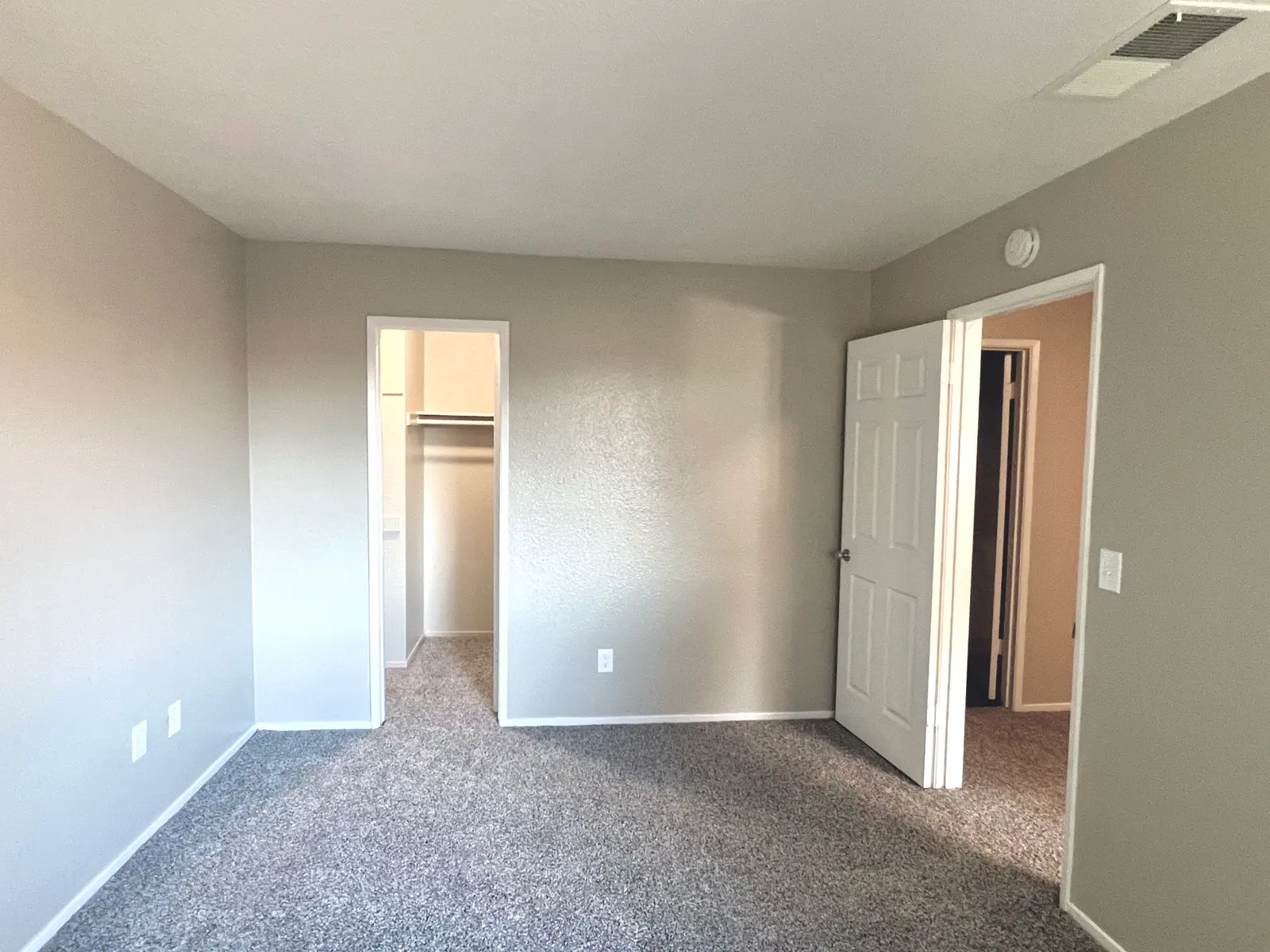 Fulton Villas Apartments - Corner, Floor, Flooring