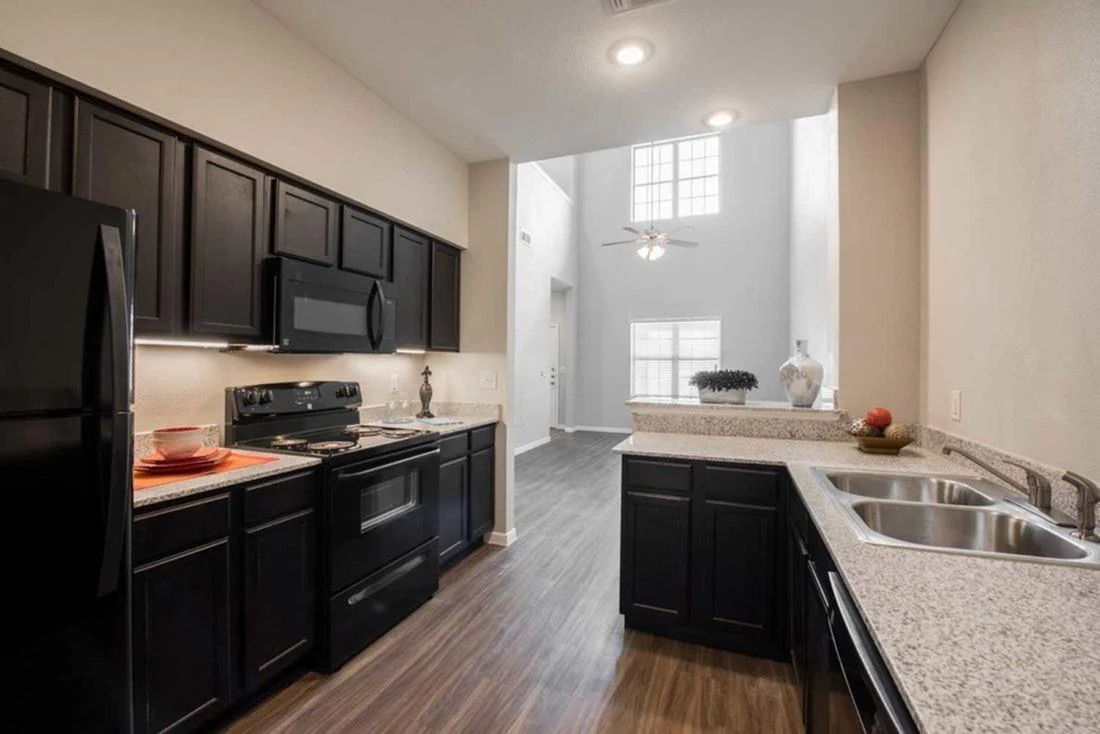 Rolling Hills Townhomes - Room