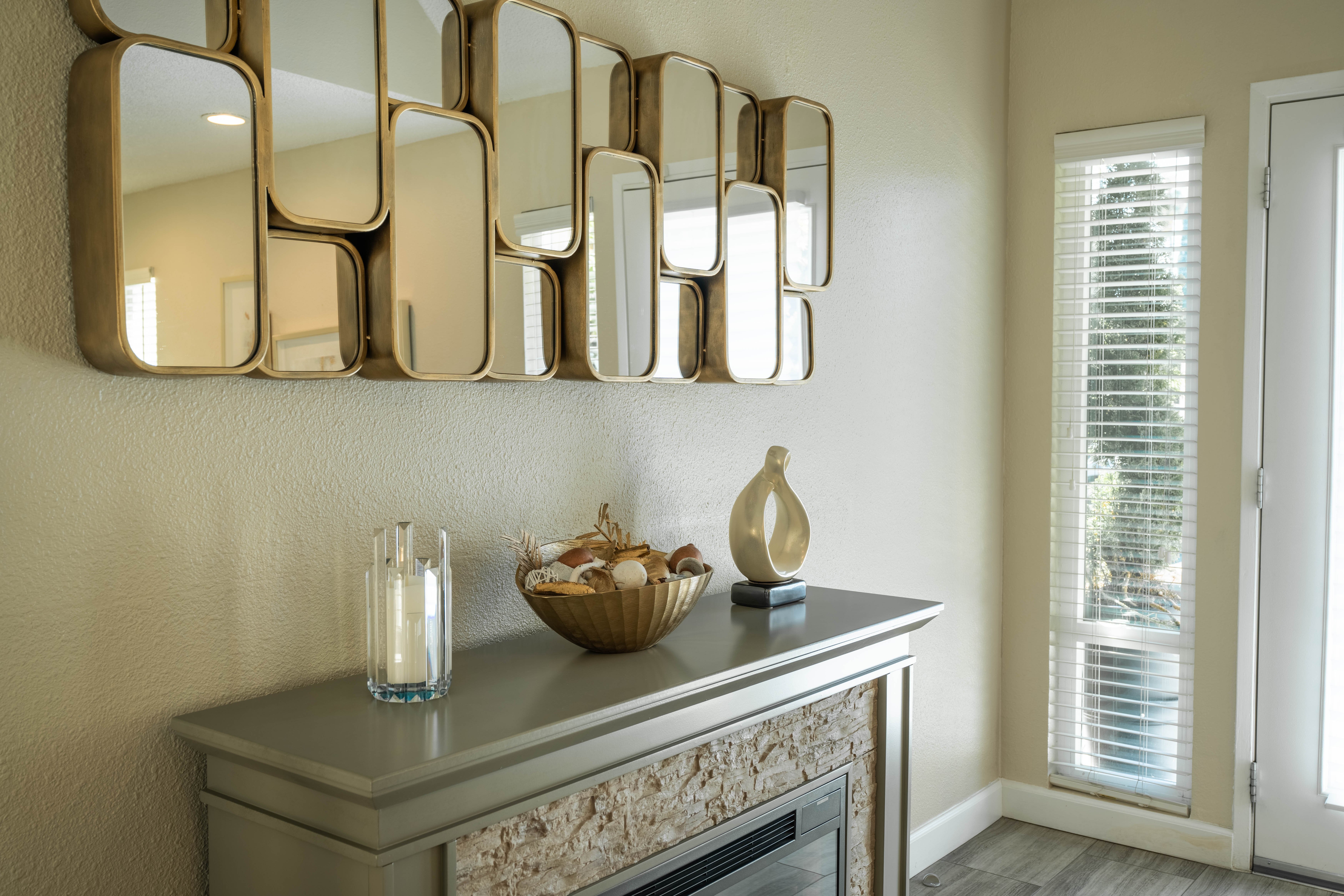 Loma Linda - Indoors, Interior Design