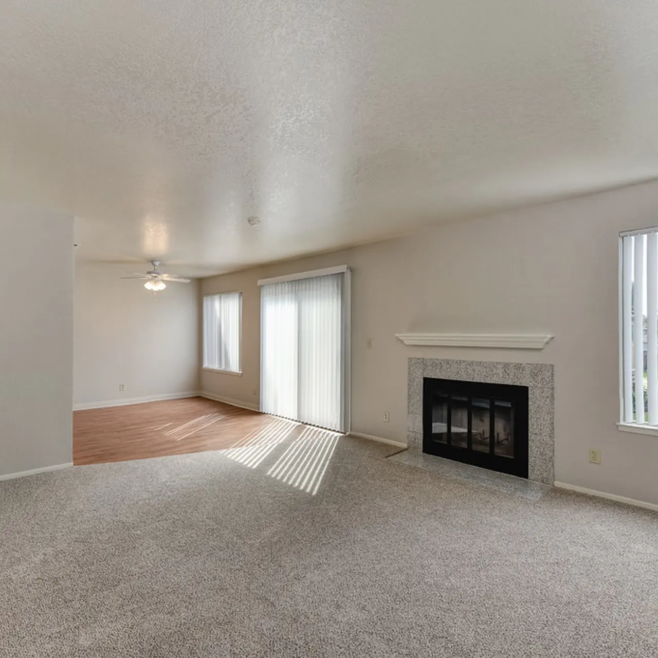 Lakeview Village - Room