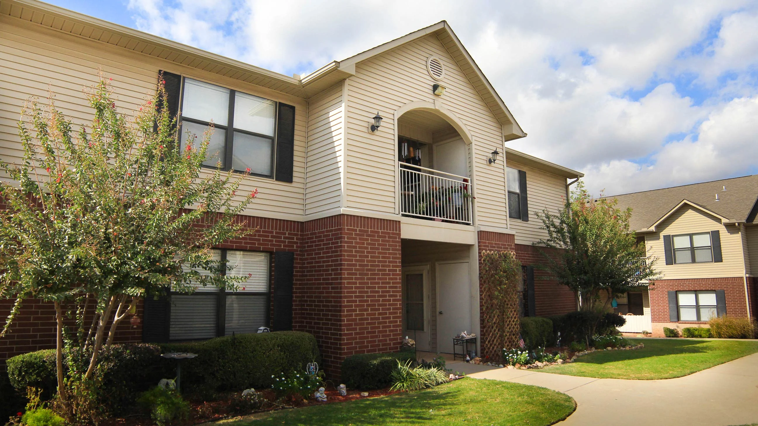 Crown Ridge & Brookstone